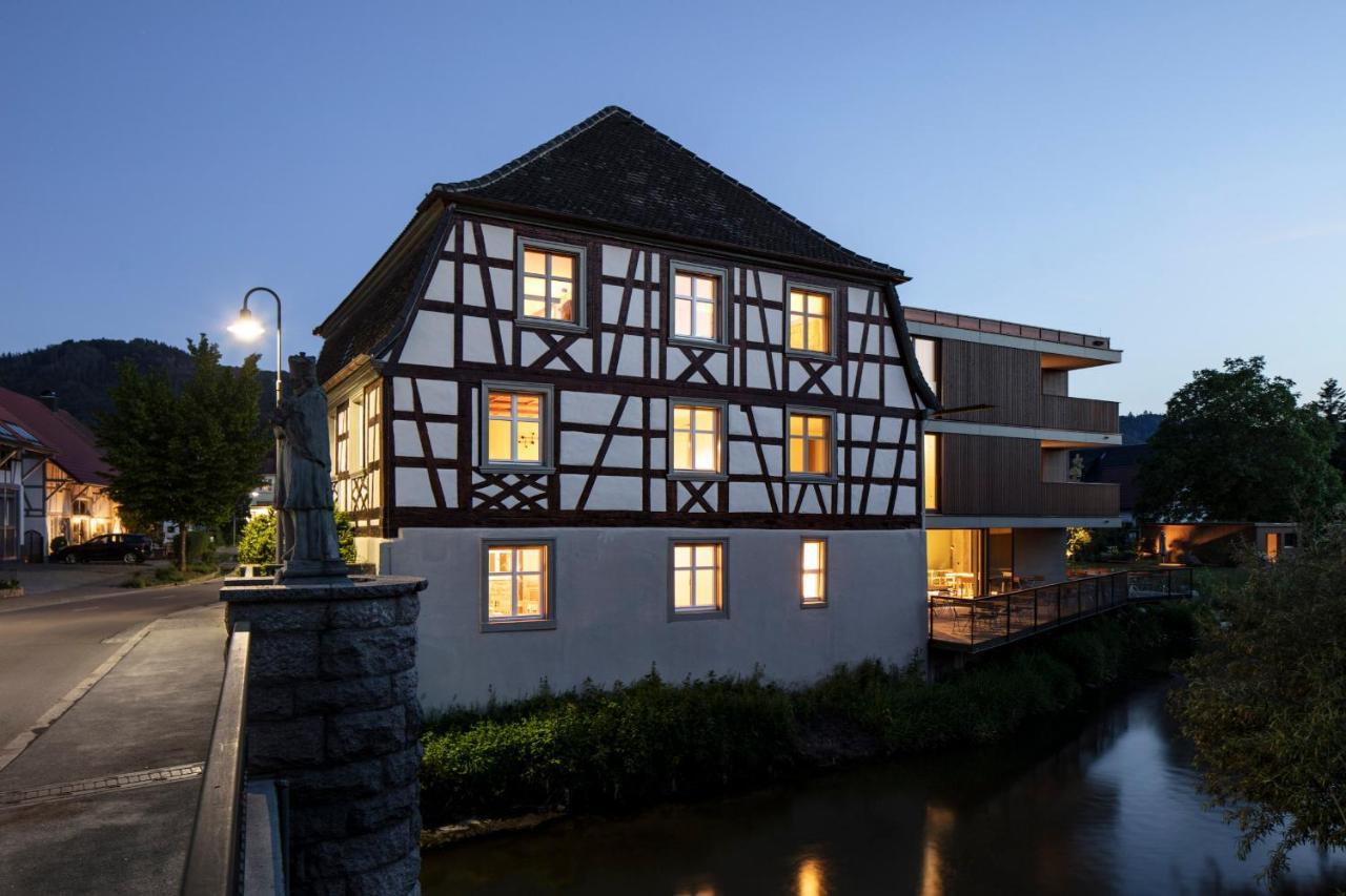 Sternen Bohlingen Aparthotel Bagian luar foto
